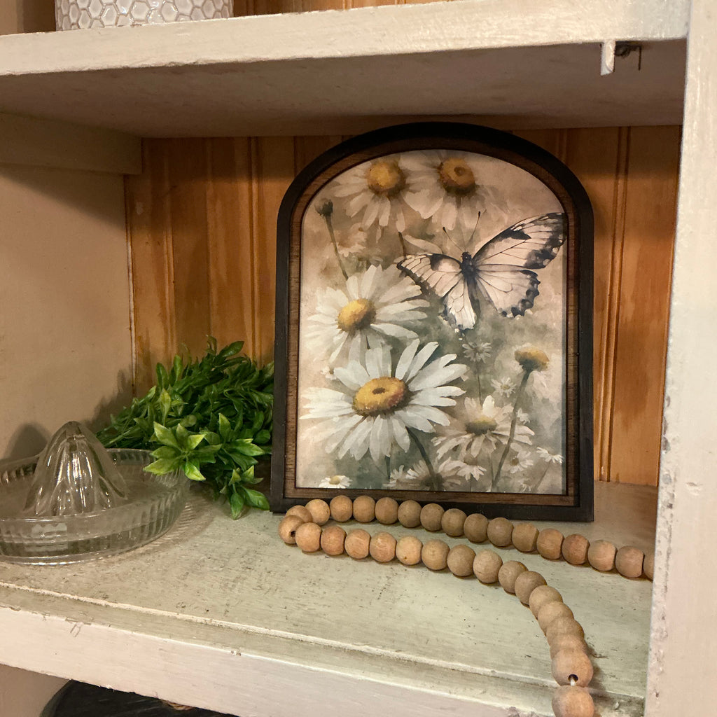 Spring Daisies with butterfly Small Arch Frame
