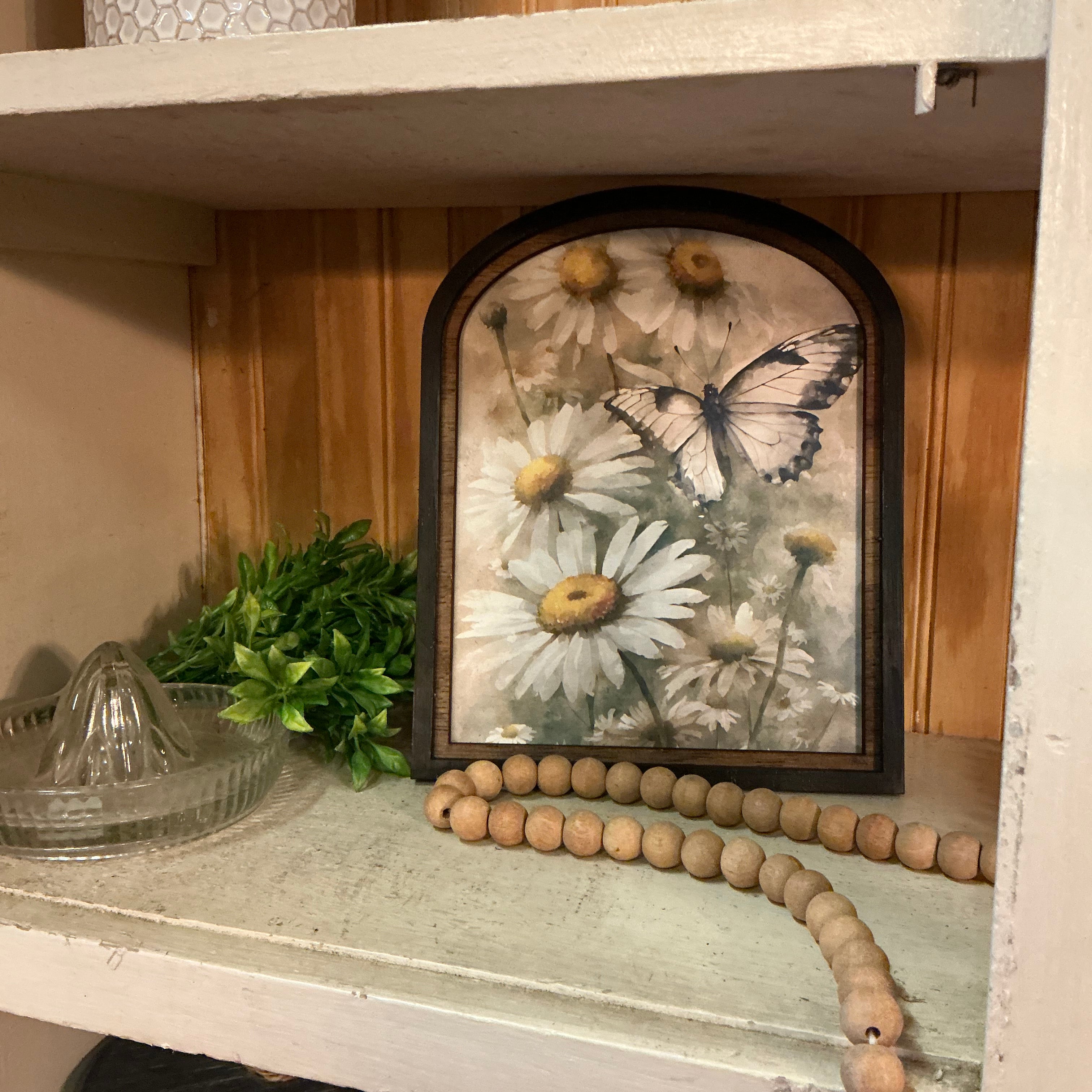 Spring Daisies with butterfly Small Arch Frame