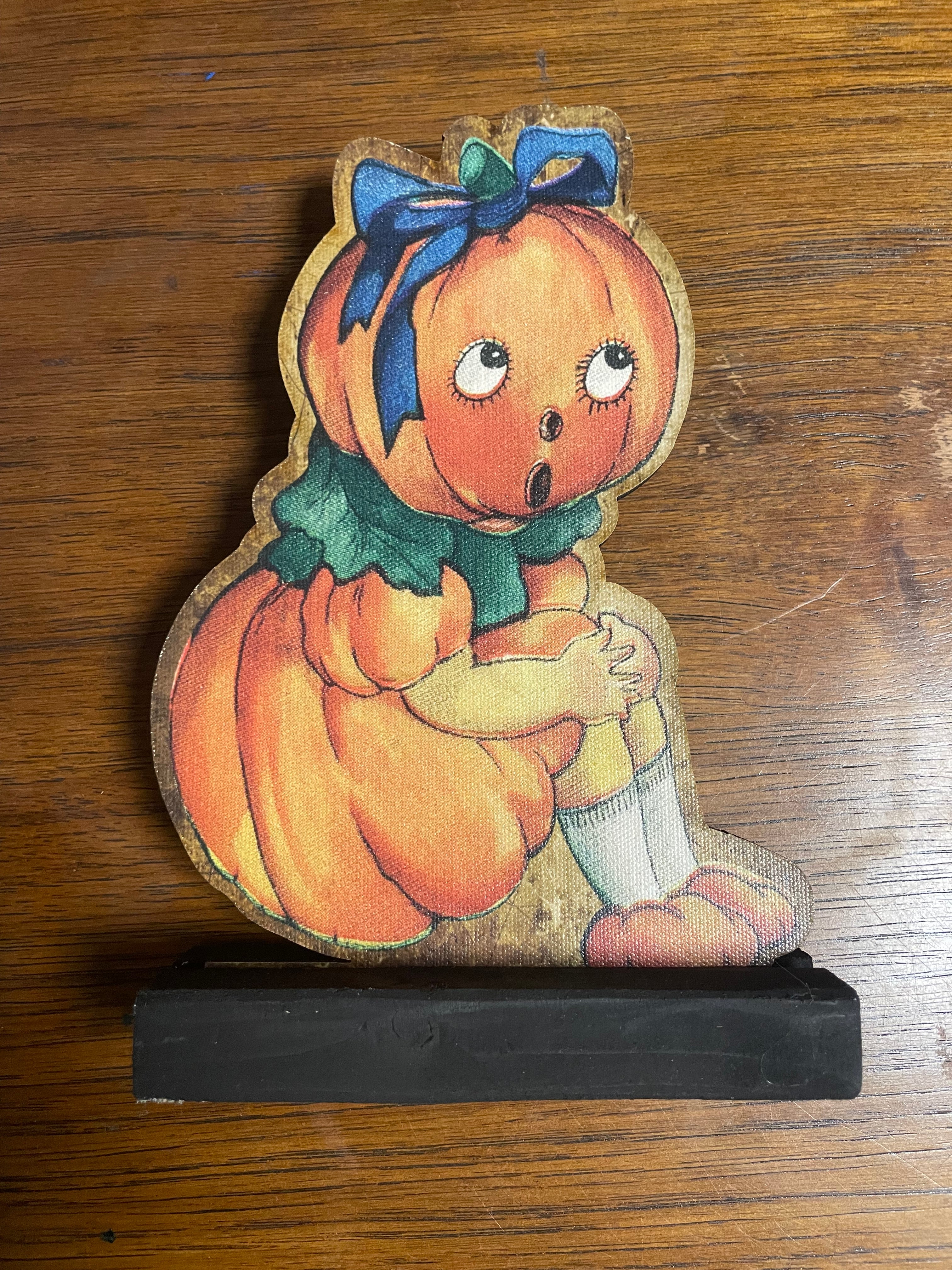 Pumpkin Girl Standup