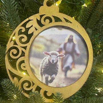 Scrolled Jesus and Lamb Ornament