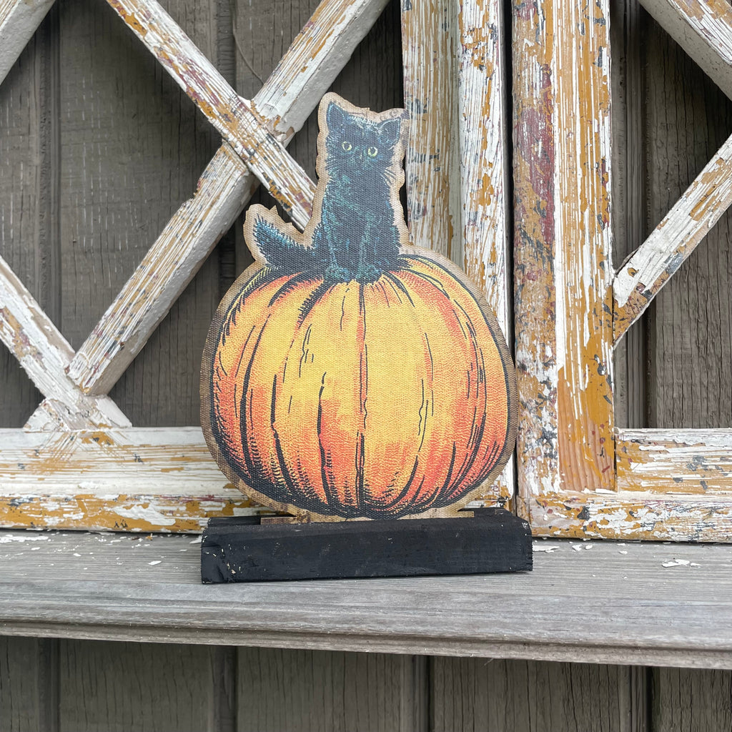 Black Cat and Pumpkin Standup
