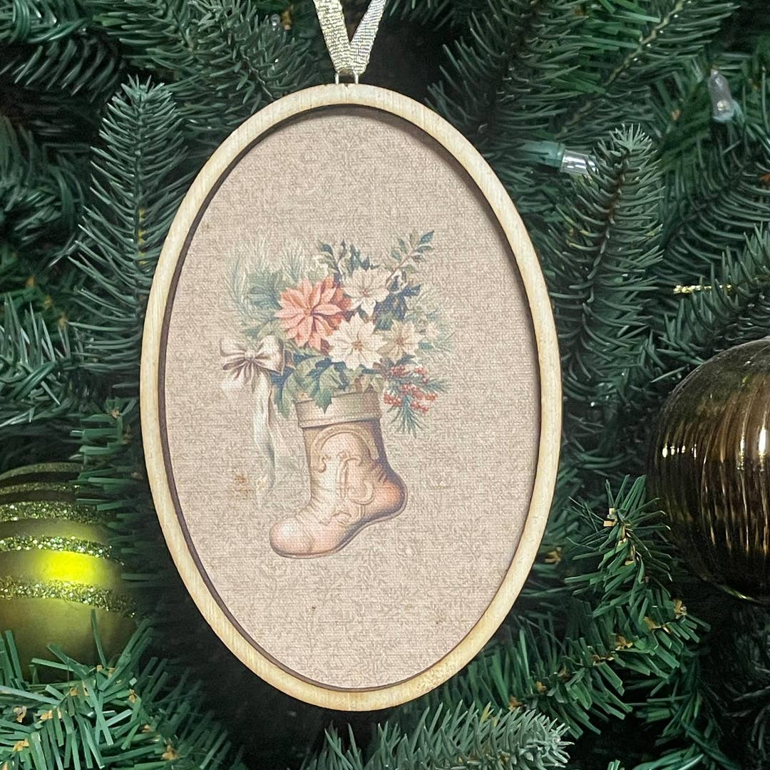 Victorian Stocking Oval Ornament